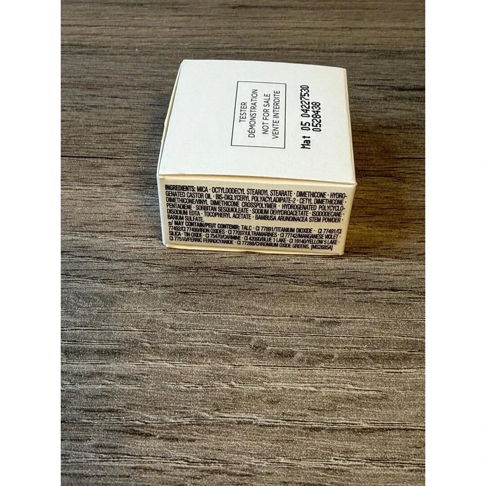 CLARINS Ombre Matte Cream-To-Powder Eyeshadow - 05 Sparkle Grey